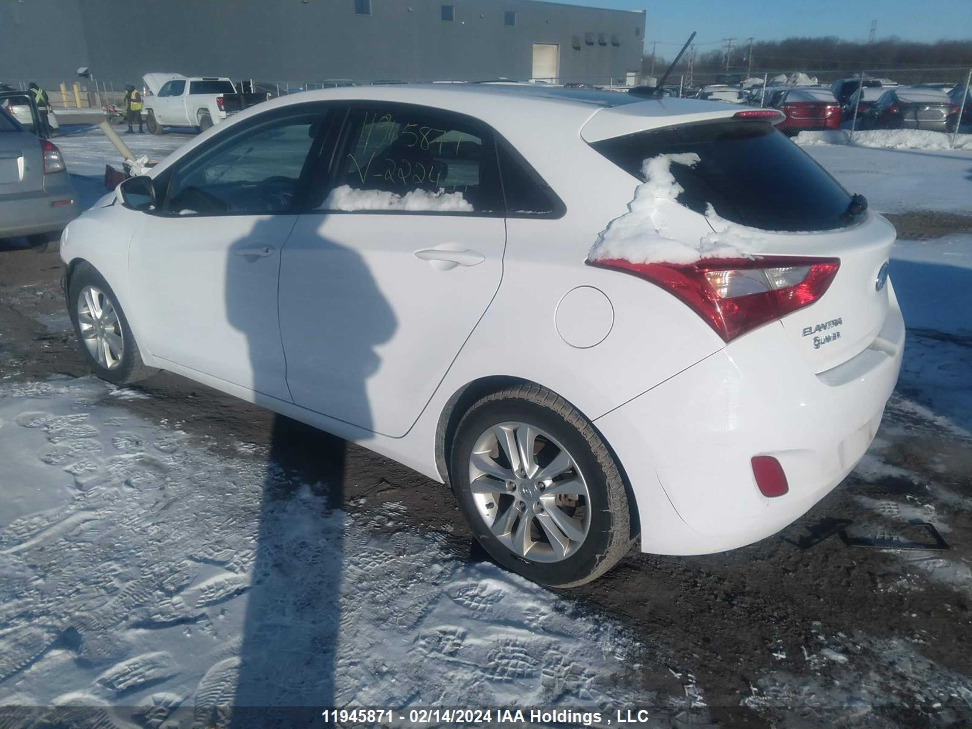 Photo 2 VIN: KMHD35LHXEU222497 - HYUNDAI ELANTRA 