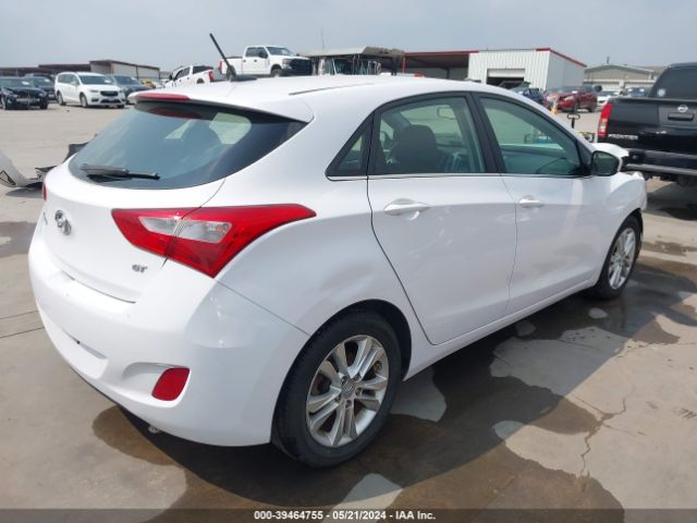 Photo 3 VIN: KMHD35LHXFU242332 - HYUNDAI ELANTRA GT 