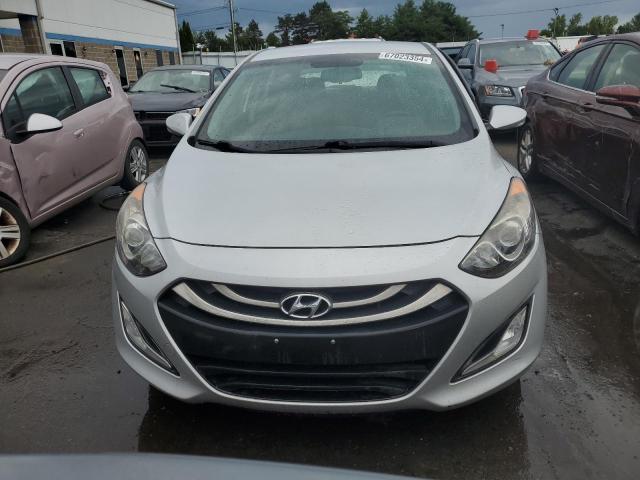 Photo 4 VIN: KMHD35LHXFU242461 - HYUNDAI ELANTRA GT 