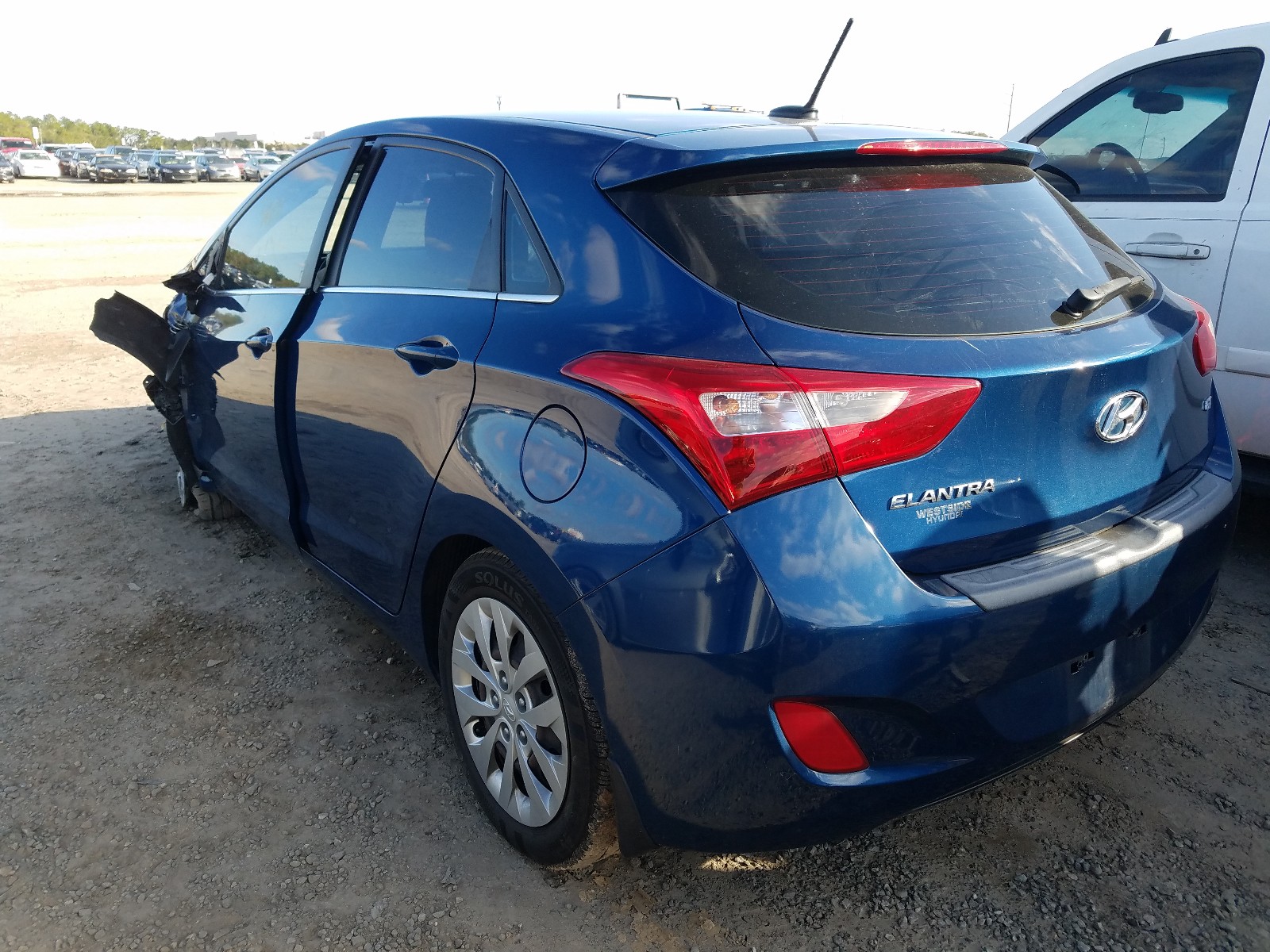 Photo 2 VIN: KMHD35LHXGU273968 - HYUNDAI ELANTRA GT 