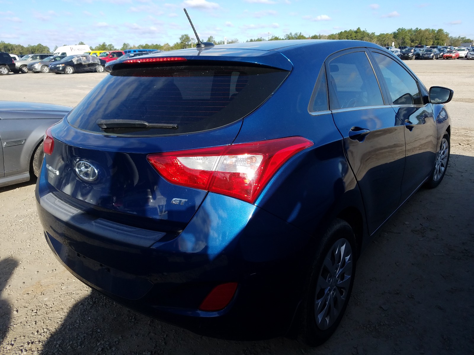 Photo 3 VIN: KMHD35LHXGU273968 - HYUNDAI ELANTRA GT 