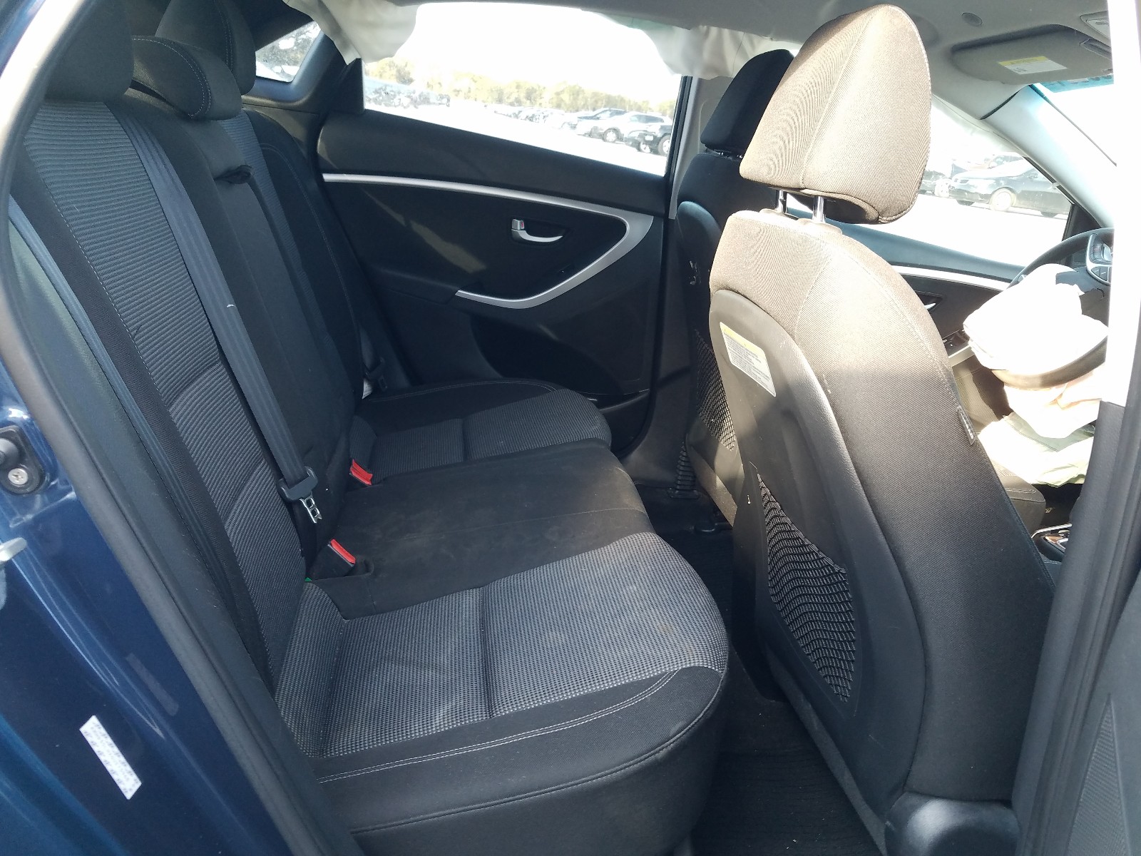 Photo 5 VIN: KMHD35LHXGU273968 - HYUNDAI ELANTRA GT 