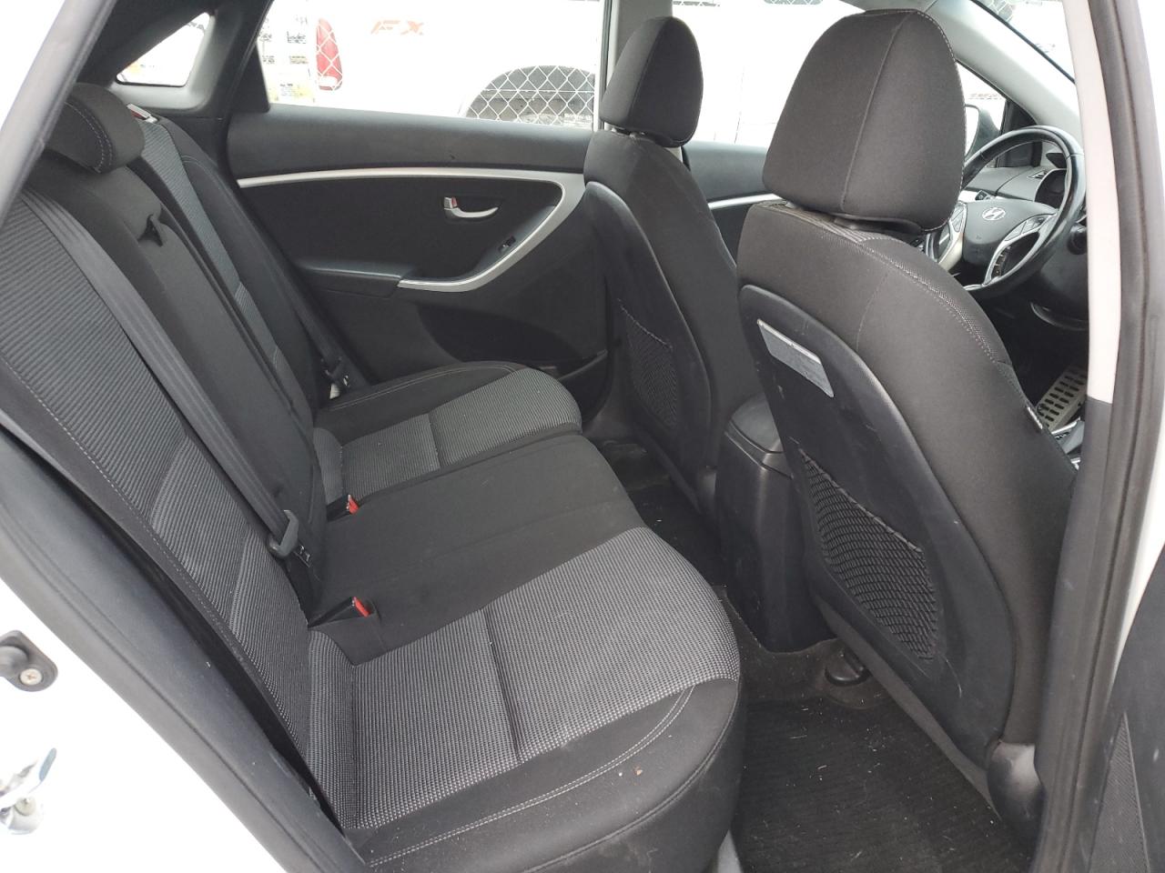 Photo 9 VIN: KMHD35LHXGU298983 - HYUNDAI ELANTRA 