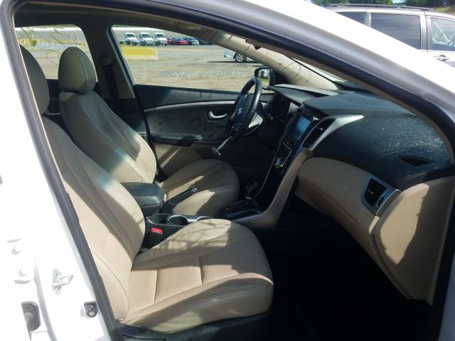 Photo 4 VIN: KMHD35LHXGU335045 - HYUNDAI ELANTRA GT 