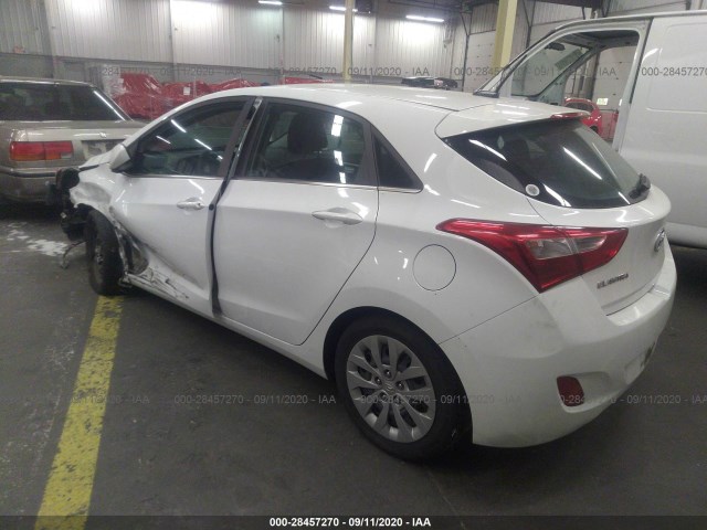 Photo 2 VIN: KMHD35LHXHU377149 - HYUNDAI ELANTRA GT 