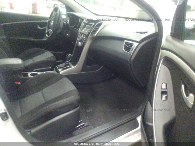 Photo 4 VIN: KMHD35LHXHU377149 - HYUNDAI ELANTRA GT 