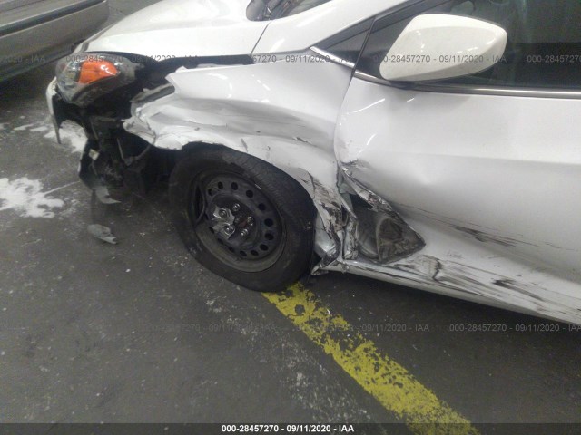 Photo 5 VIN: KMHD35LHXHU377149 - HYUNDAI ELANTRA GT 