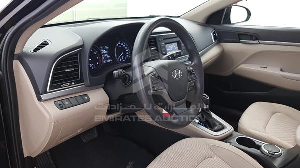 Photo 10 VIN: KMHD741C1HU204898 - HYUNDAI ELANTRA 