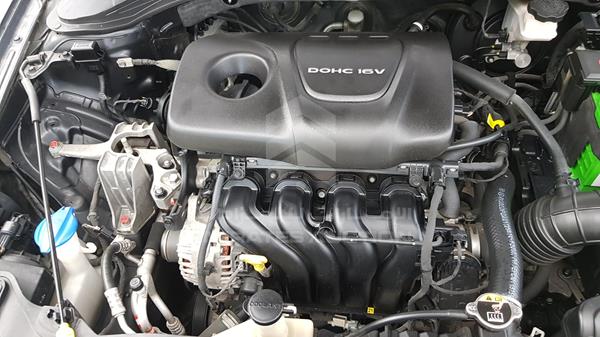 Photo 29 VIN: KMHD741C1HU204898 - HYUNDAI ELANTRA 