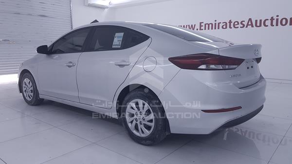 Photo 6 VIN: KMHD741C3HU180720 - HYUNDAI ELANTRA 