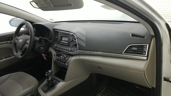 Photo 25 VIN: KMHD741C6GU075961 - HYUNDAI ELANTRA 