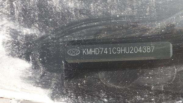 Photo 2 VIN: KMHD741C9HU204387 - HYUNDAI ELANTRA 