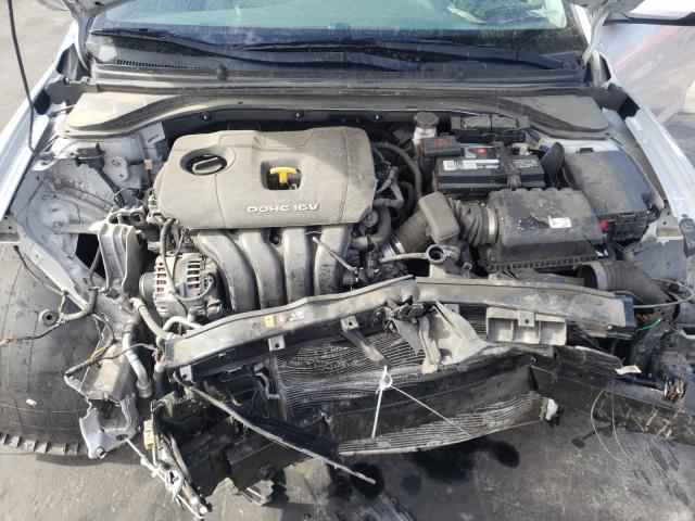 Photo 6 VIN: KMHD74LF0HU093185 - HYUNDAI ELANTRA SE 