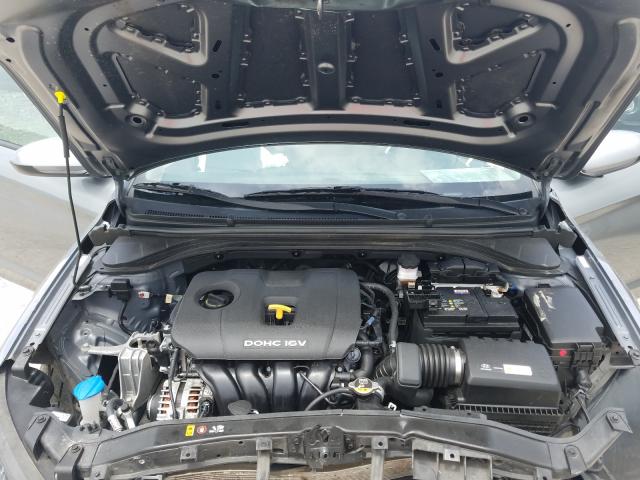 Photo 6 VIN: KMHD74LF0HU332251 - HYUNDAI ELANTRA SE 