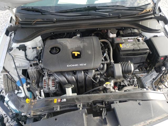 Photo 6 VIN: KMHD74LF0HU361197 - HYUNDAI ELANTRA SE 