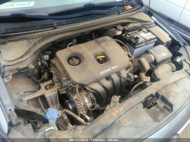 Photo 9 VIN: KMHD74LF0HU421298 - HYUNDAI ELANTRA 