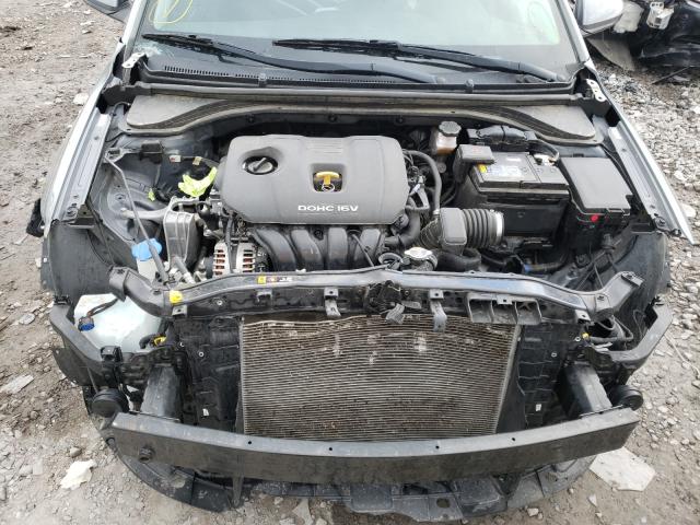 Photo 6 VIN: KMHD74LF0JU466151 - HYUNDAI ELANTRA SE 