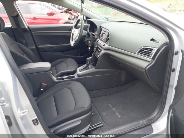 Photo 4 VIN: KMHD74LF0JU512285 - HYUNDAI ELANTRA 