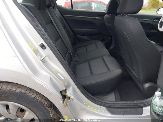 Photo 7 VIN: KMHD74LF0JU512285 - HYUNDAI ELANTRA 