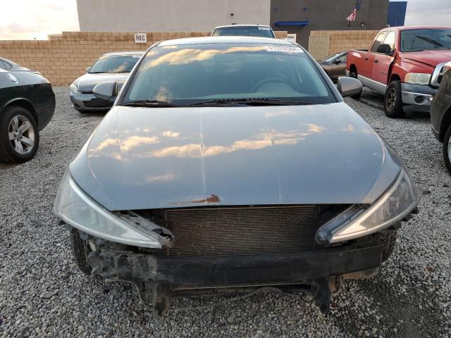 Photo 4 VIN: KMHD74LF0KU753538 - HYUNDAI ELANTRA 