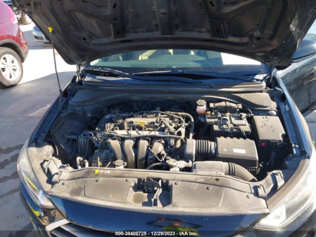 Photo 9 VIN: KMHD74LF1HU071793 - HYUNDAI ELANTRA 