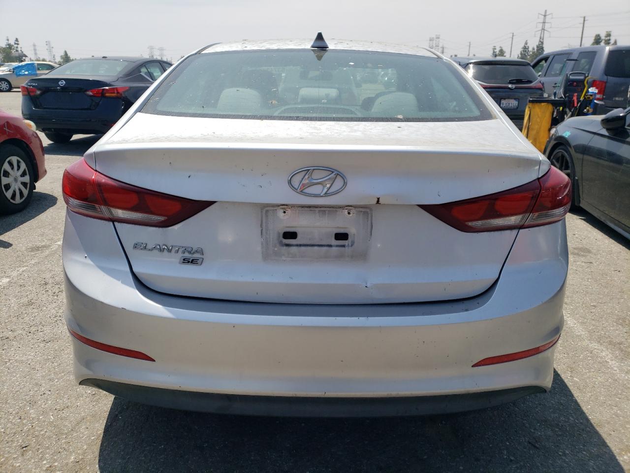 Photo 5 VIN: KMHD74LF1HU085094 - HYUNDAI ELANTRA 