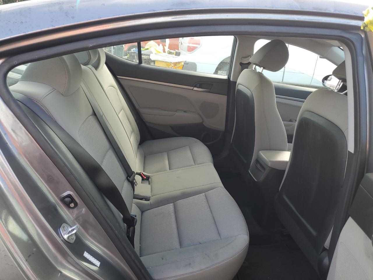 Photo 9 VIN: KMHD74LF1HU164281 - HYUNDAI ELANTRA 