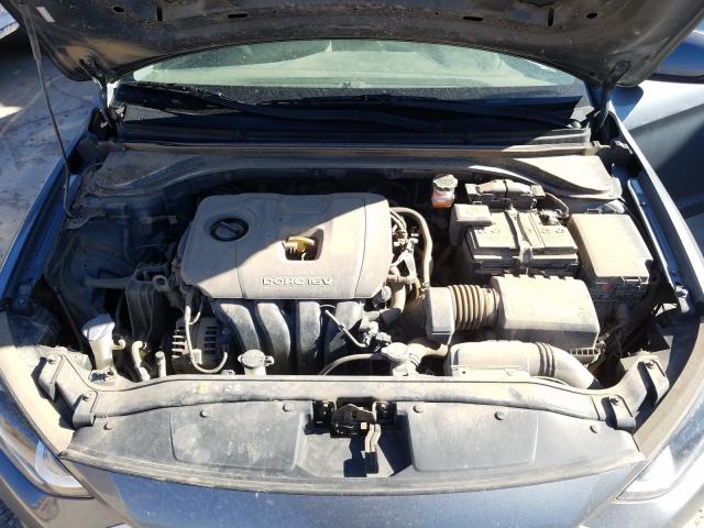 Photo 6 VIN: KMHD74LF1HU170940 - HYUNDAI ELANTRA 