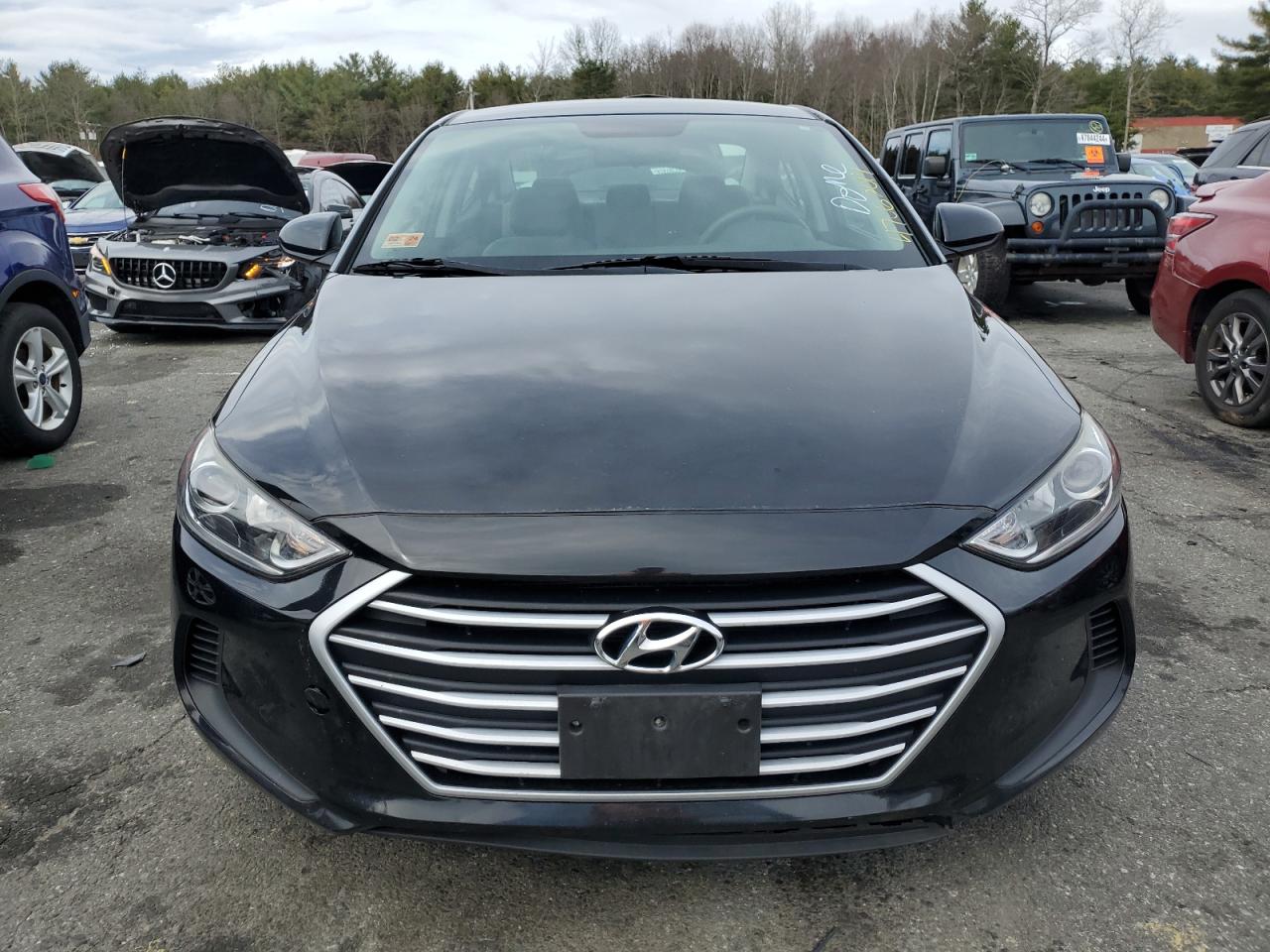 Photo 4 VIN: KMHD74LF1HU329908 - HYUNDAI ELANTRA 