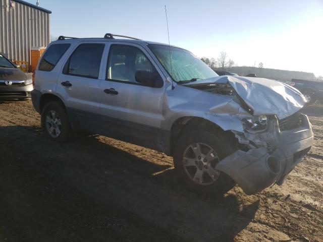 Photo 3 VIN: KMHD74LF1HU330704 - FORD ESCAPE 