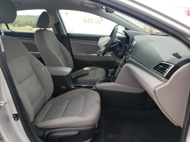 Photo 4 VIN: KMHD74LF1HU402050 - HYUNDAI ELANTRA SE 