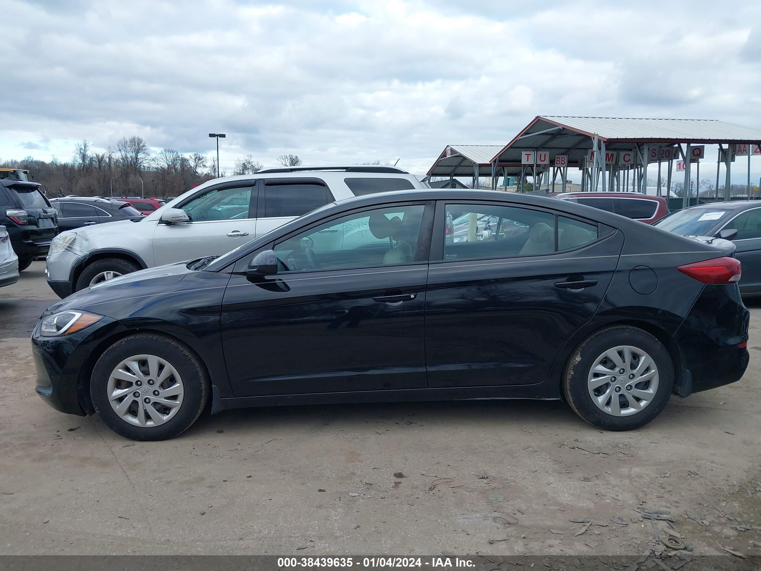 Photo 13 VIN: KMHD74LF1HU423609 - HYUNDAI ELANTRA 