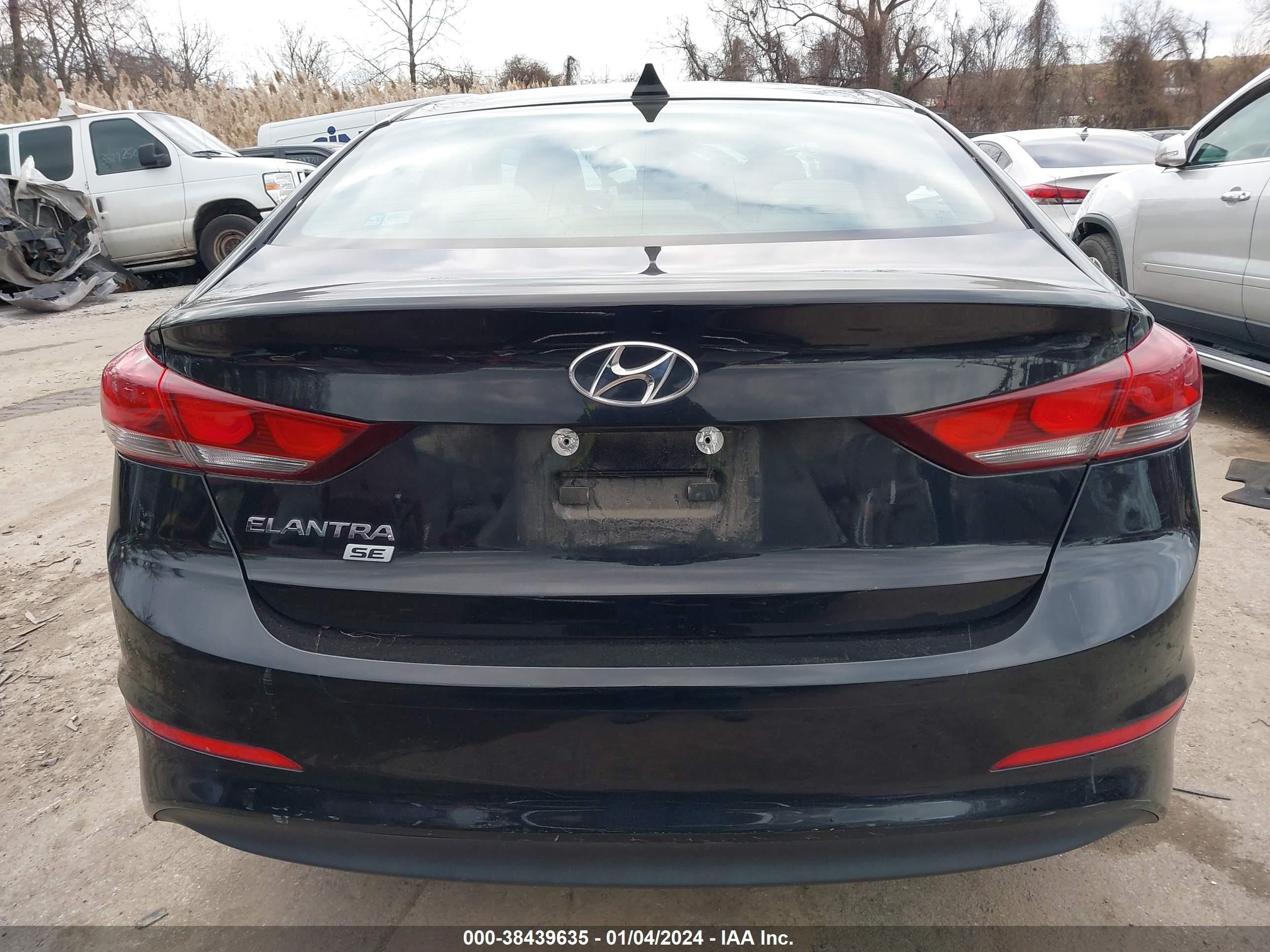 Photo 15 VIN: KMHD74LF1HU423609 - HYUNDAI ELANTRA 