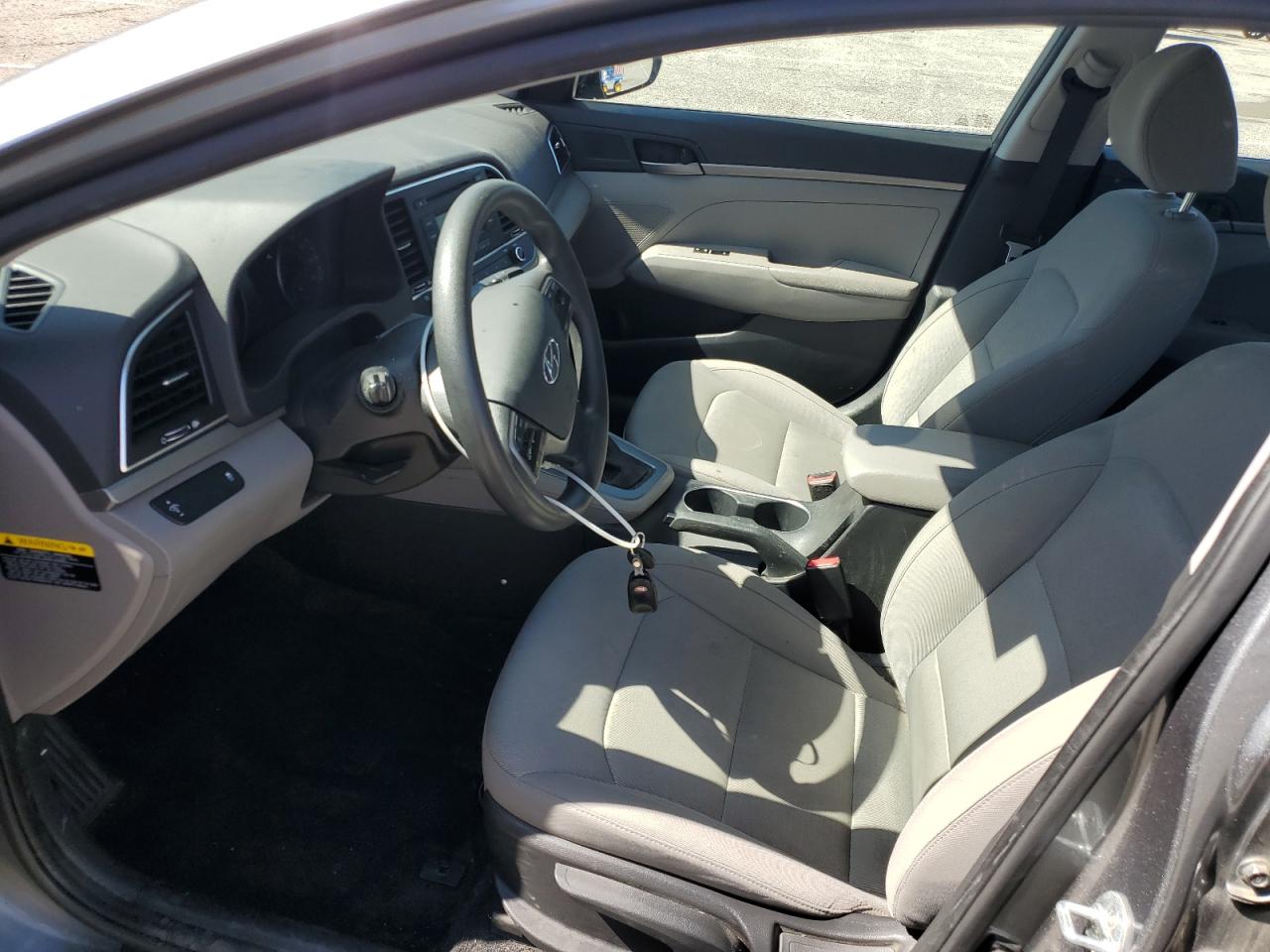 Photo 6 VIN: KMHD74LF1JU449679 - HYUNDAI ELANTRA 