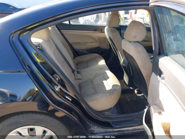 Photo 7 VIN: KMHD74LF1JU612802 - HYUNDAI ELANTRA 