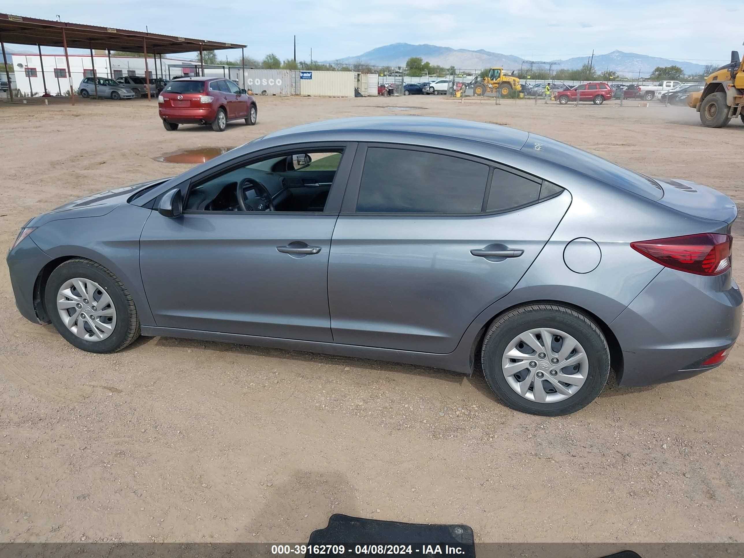 Photo 13 VIN: KMHD74LF1KU836380 - HYUNDAI ELANTRA 