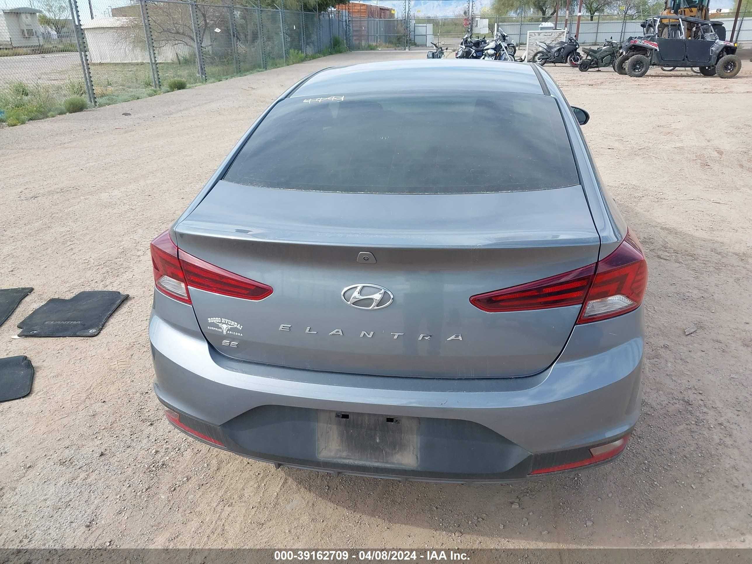 Photo 15 VIN: KMHD74LF1KU836380 - HYUNDAI ELANTRA 