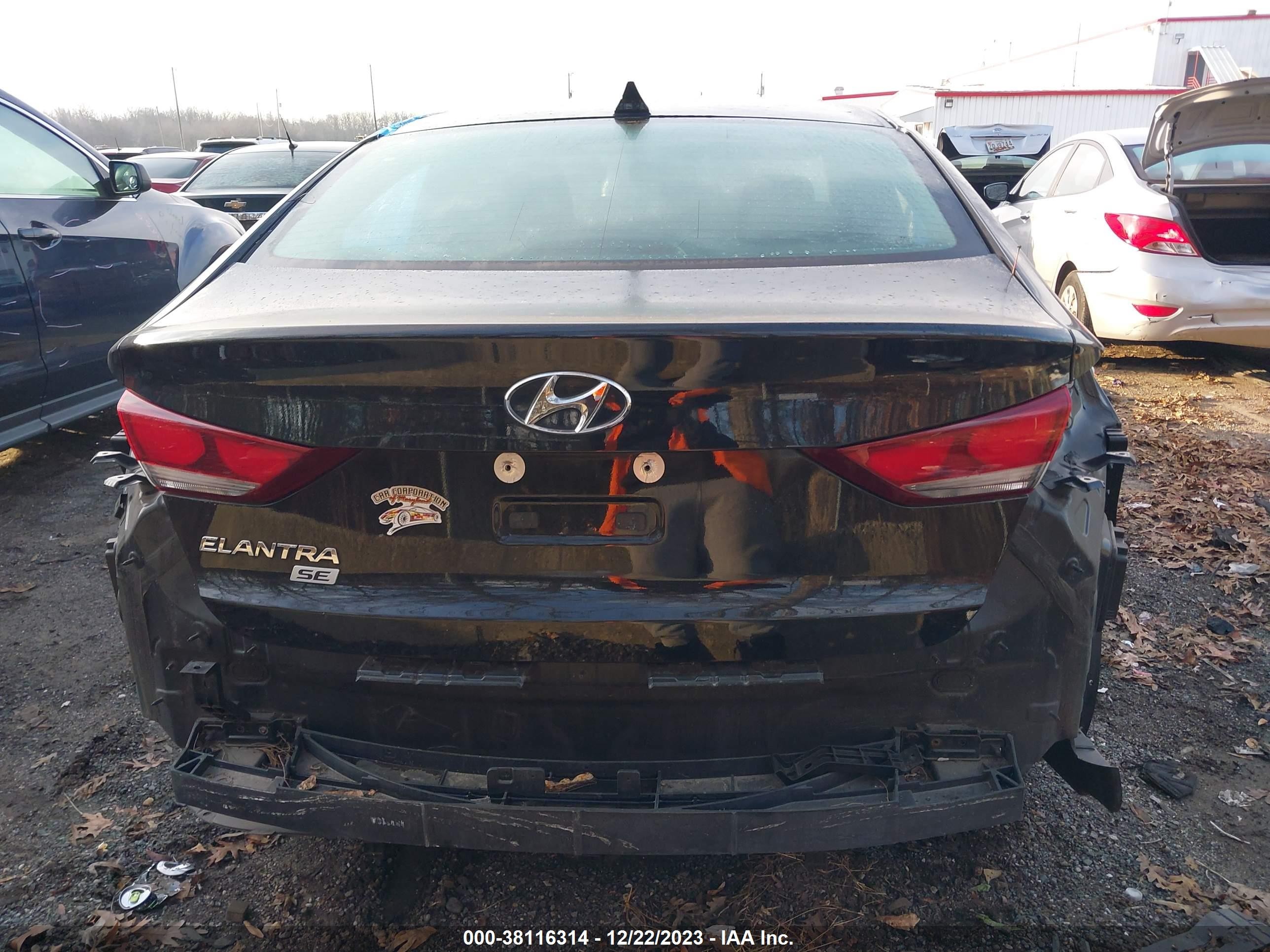 Photo 15 VIN: KMHD74LF2HU060317 - HYUNDAI ELANTRA 