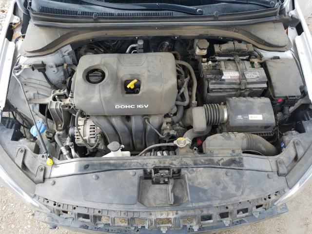 Photo 6 VIN: KMHD74LF2HU081426 - HYUNDAI ELANTRA SE 