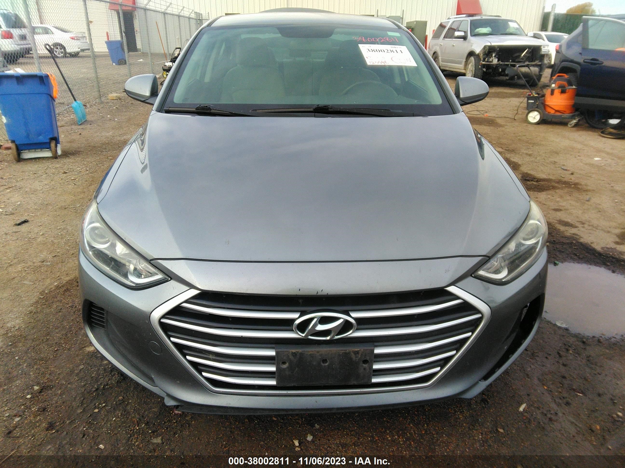 Photo 11 VIN: KMHD74LF2HU095813 - HYUNDAI ELANTRA 