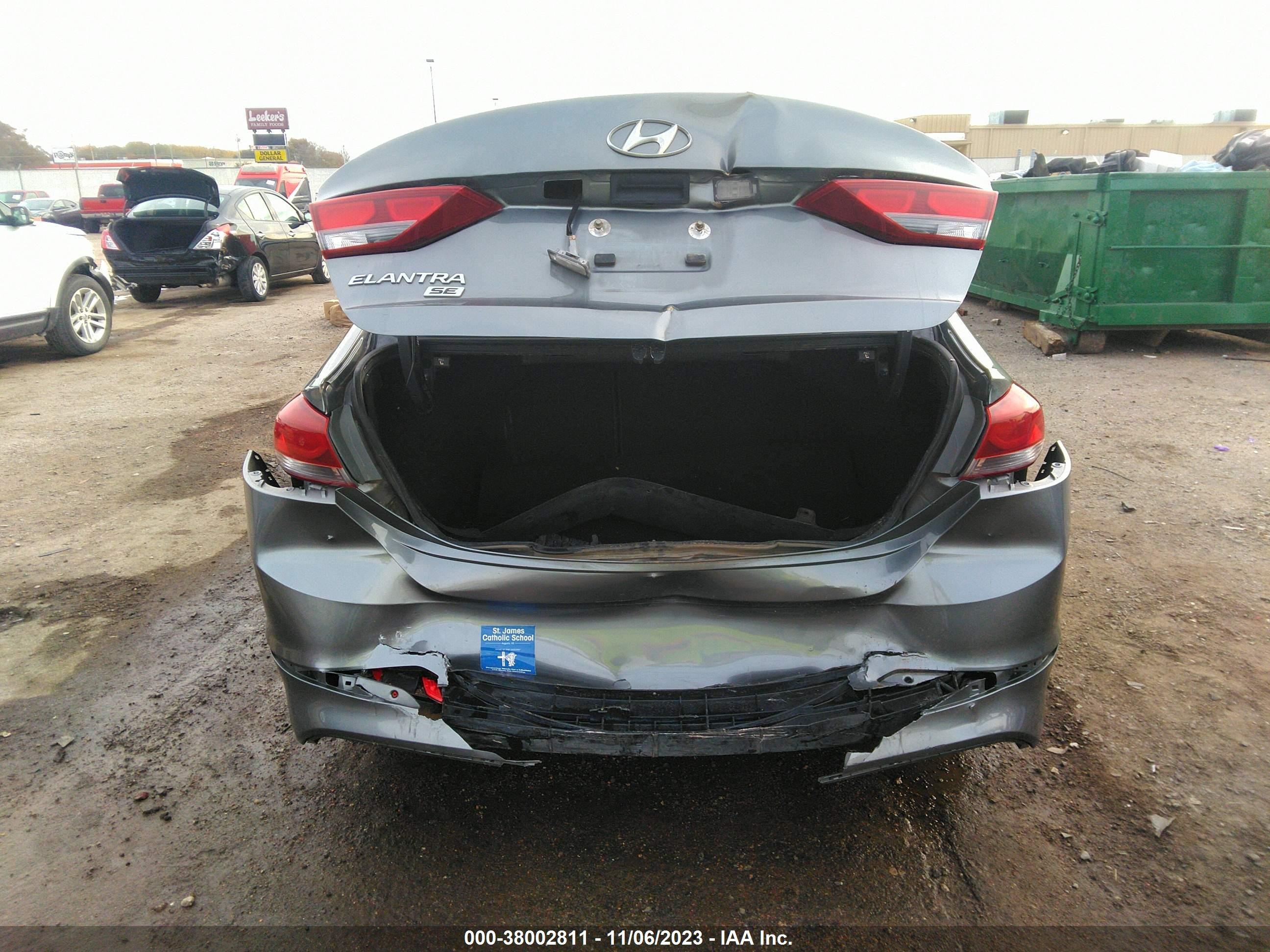 Photo 15 VIN: KMHD74LF2HU095813 - HYUNDAI ELANTRA 