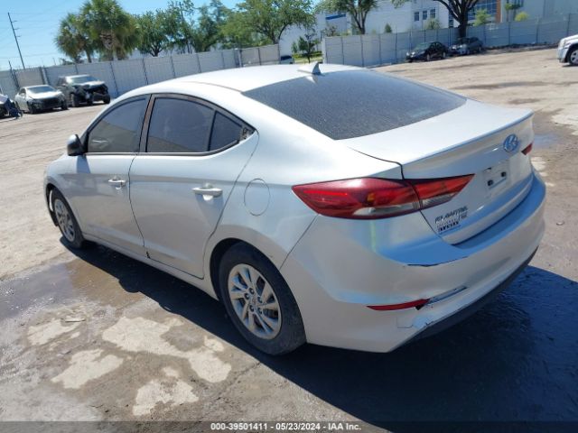 Photo 2 VIN: KMHD74LF2HU109449 - HYUNDAI ELANTRA 