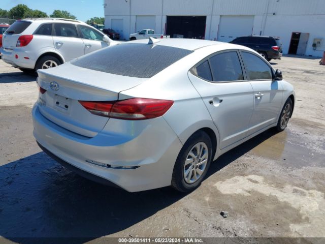 Photo 3 VIN: KMHD74LF2HU109449 - HYUNDAI ELANTRA 