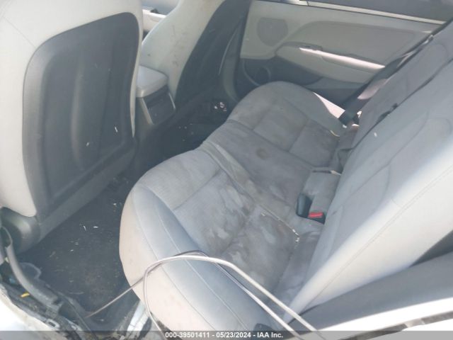 Photo 7 VIN: KMHD74LF2HU109449 - HYUNDAI ELANTRA 