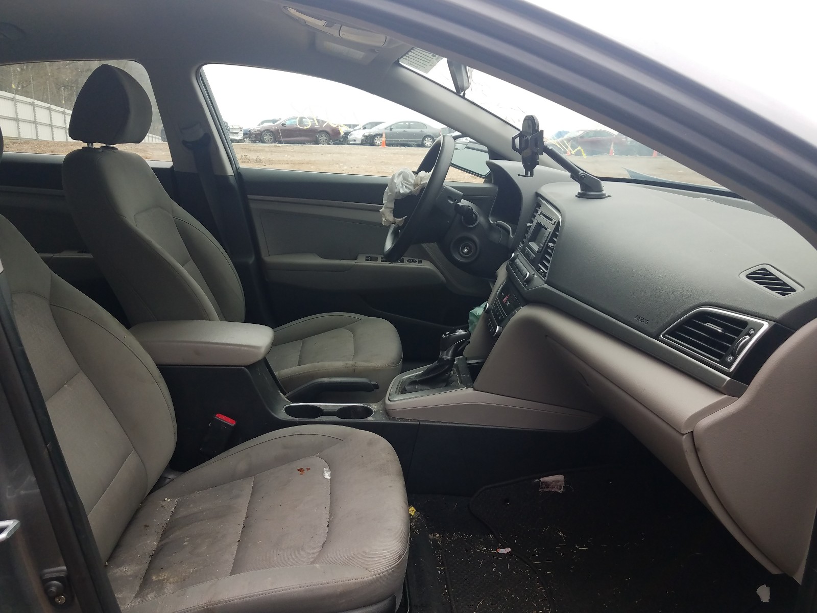 Photo 4 VIN: KMHD74LF2HU111248 - HYUNDAI ELANTRA SE 