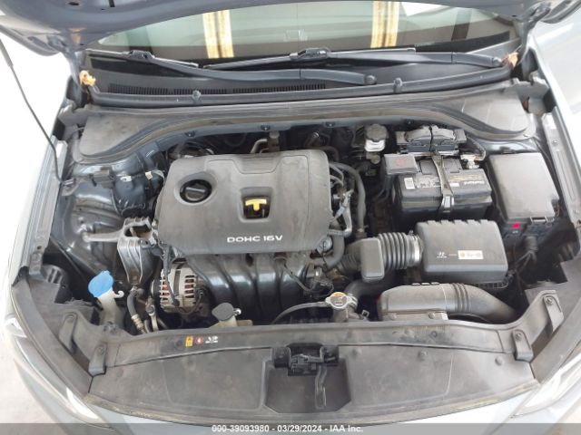 Photo 9 VIN: KMHD74LF2HU128440 - HYUNDAI ELANTRA 