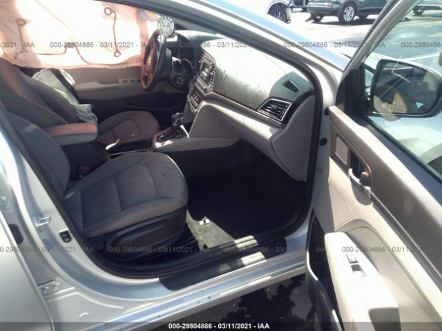 Photo 4 VIN: KMHD74LF2HU359936 - HYUNDAI ELANTRA 