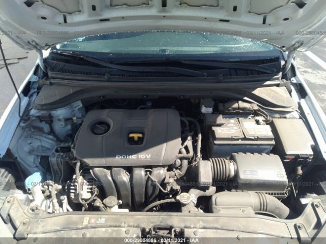 Photo 9 VIN: KMHD74LF2HU359936 - HYUNDAI ELANTRA 