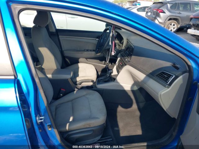 Photo 4 VIN: KMHD74LF2HU395299 - HYUNDAI ELANTRA 