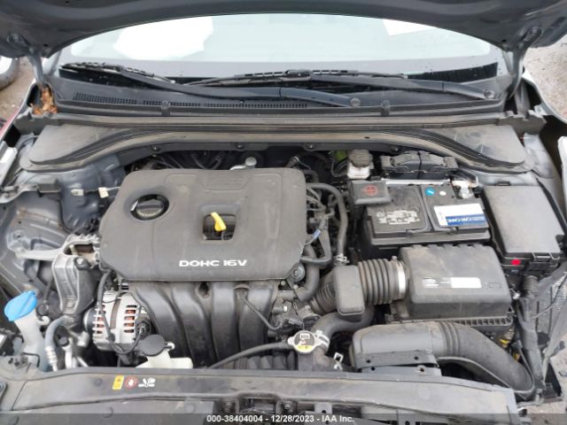 Photo 9 VIN: KMHD74LF2HU427216 - HYUNDAI ELANTRA 